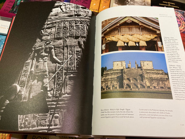 Sacred Sites (The Library of Esoterica) by Jessica Hundley