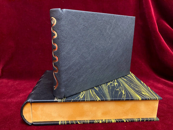 Vestigia Ater Draconis (Deluxe edition) by Peter & Carolyn Hamilton-Giles