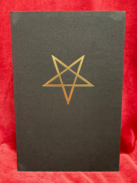 Lucifer: Praxis (deluxe edition) by Peter Grey