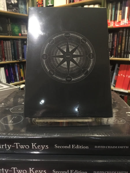 The Thirty-Two Keys (Book + Deck) by David Chaim Smith